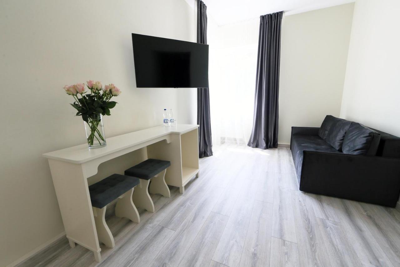 Hotel Golden Lemon Готель Золотий Лимон Lviv Exteriör bild